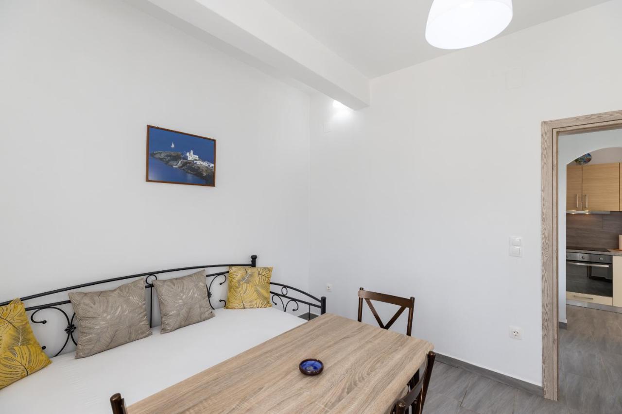 Peris Rooms Kamares  Bagian luar foto