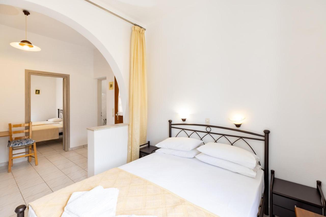 Peris Rooms Kamares  Bagian luar foto
