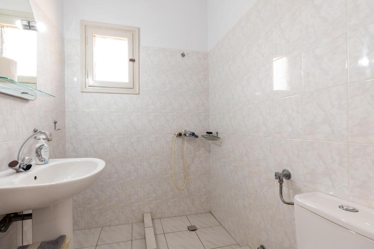 Peris Rooms Kamares  Bagian luar foto