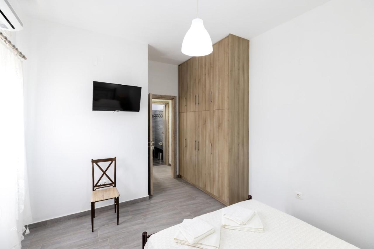 Peris Rooms Kamares  Bagian luar foto