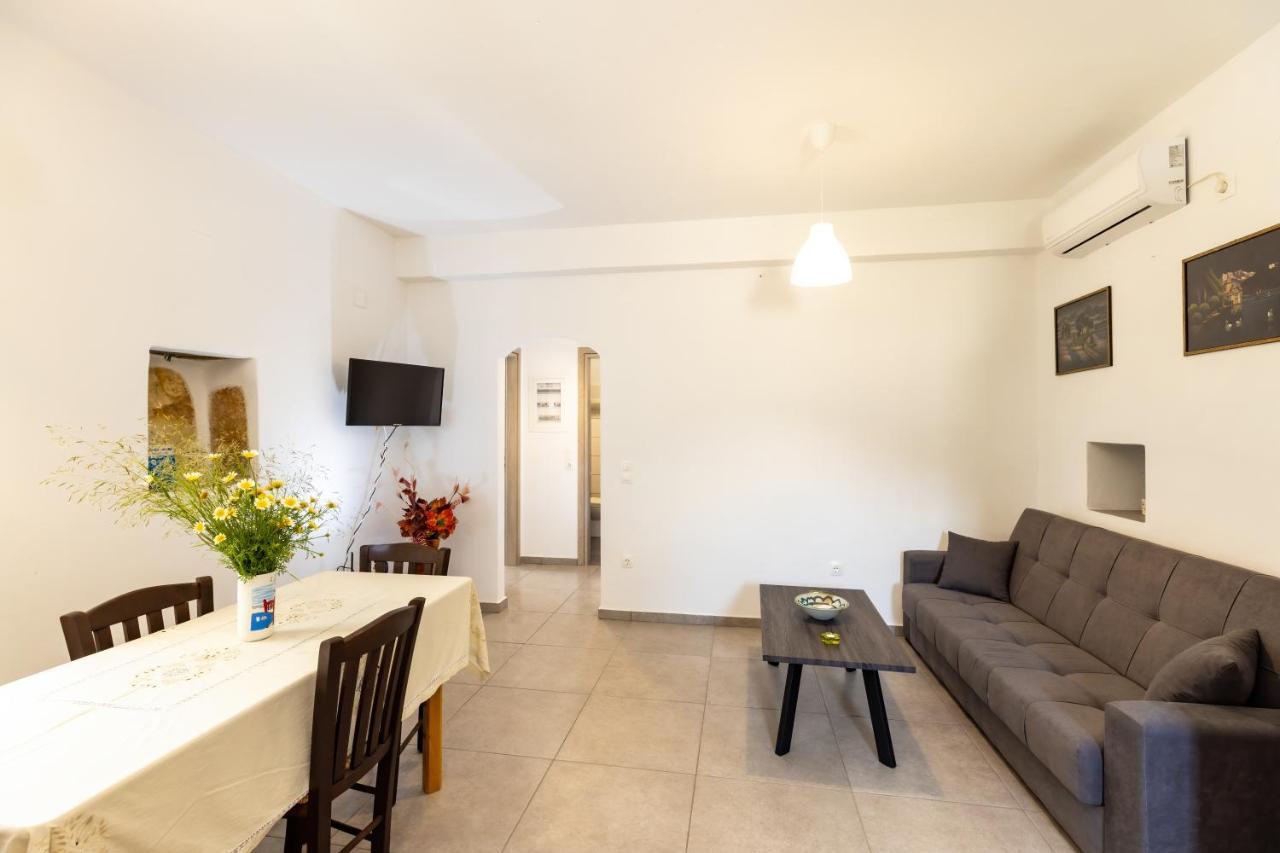 Peris Rooms Kamares  Bagian luar foto