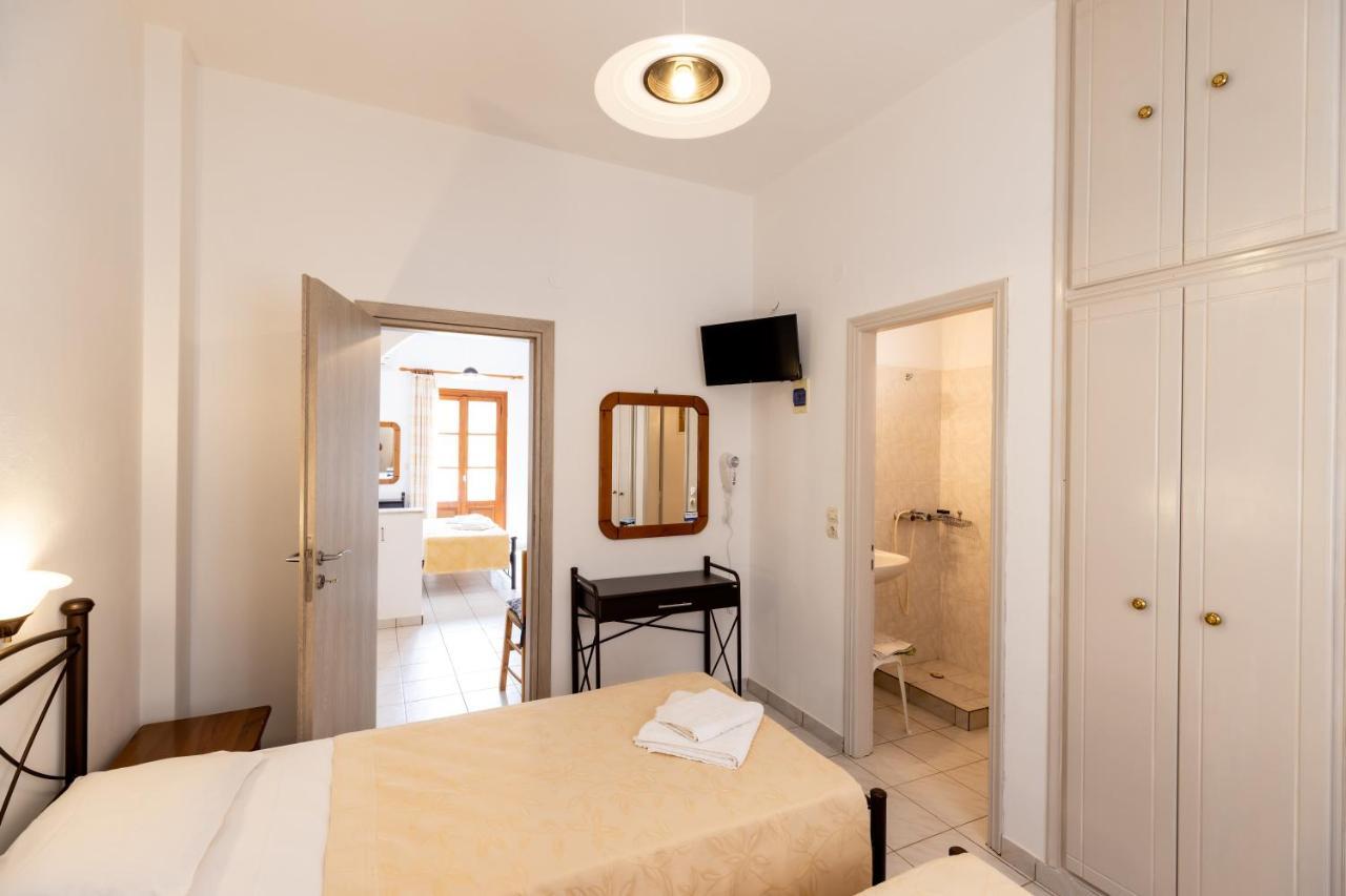 Peris Rooms Kamares  Bagian luar foto