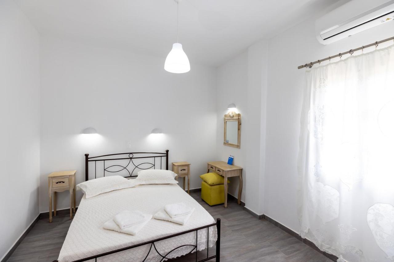 Peris Rooms Kamares  Bagian luar foto